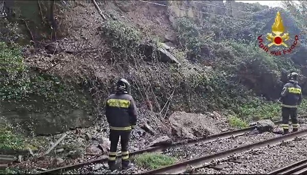 Il Portico Linea Storica Salerno Napoli Tommasetti Lavori Al Palo