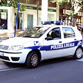 Ambulanti abusivi ed abbandono di rifiuti, in azione la Polizia Locale