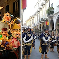 Carnevale Epomeo 2020: presenti anche gli Sbandieratori del borgo San Nicolò di Cava 