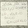 Cava de' Tirreni: distrugge specchietto auto e lascia bigliettino senza recapito. Il proprietario: «Oltre al danno la beffa»