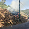 Cava de' Tirreni, incendio di sterpaglie nella frazione Dupino 