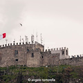 Cava, il tricolore della speranza sul Castello di Sant'Adiutore