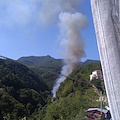 Cava: incendio all'Avvocatella, colonna di fumo visibile anche da S. Lucia