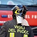 Cava, rischia di cadere il pannello dell’ascensore: blitz dei vigili del fuoco 