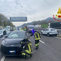 Incidente stradale tra tre auto a Salerno: quattro feriti, uno è grave 