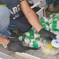 Maxi sequestro di droga nel porto di Salerno: trovate 3 tonnellate hashish e pasticche anfetamine