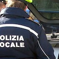 Scappa senza prestare soccorso dopo incidente: denunciato 55enne di Cava de' Tirreni 