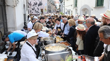 “100 Chef per una sera”: a Vietri sul Mare grande festa della cucina italiana di qualità per i 60 anni del "Buon Ricordo" 