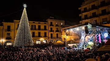 A Cava de' Tirreni la seconda edizione di "Natale insieme - shopping e... non solo" 