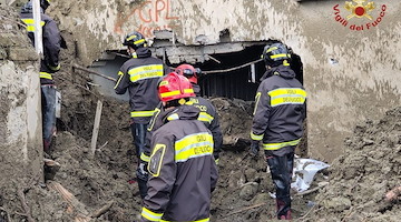 Alluvioni e dispersi in Campania, Iannone contro De Luca: «In 9 anni non ha fatto nulla per il dissesto idrogeologico» 