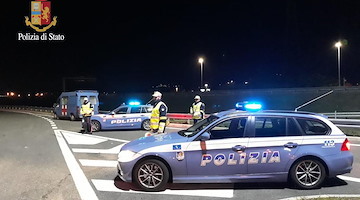 Blitz della Polizia a Cava de' Tirreni: misure cautelari per alcuni ultras coinvolti in disordini