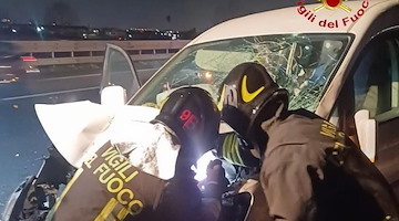 Brutto incidente tra Sarno e Salerno: feriti gravemente un sacerdote e la madre 80enne 