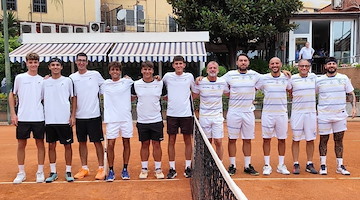 Cava de' Tirreni, la squadra del Social Tennis Club vince il campionato regionale D1