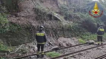 Linea storica Napoli-Salerno, Villani e Cammarano: “Dal 4 novembre riprende la circolazione tra Nocera Inferiore e Salerno”