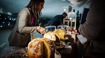 Panettone d’artista 2025 da record: 5000 ingressi alla stazione marittima di Salerno 