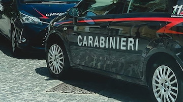 Perseguita la moglie anche sul posto di lavoro: arrestato 49enne di Cava de' Tirreni 