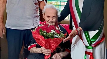 Sarno in festa per i 100 anni di zia Rosina Nazzaro 