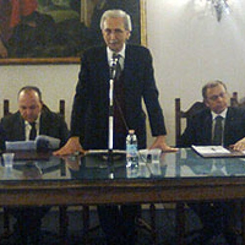 La conferenza stampa a Palazzo