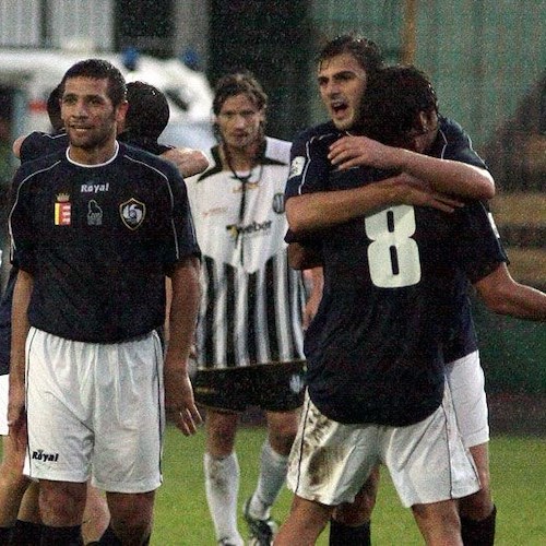 La gioia degli aquilotti per la vittoria con il Viareggio