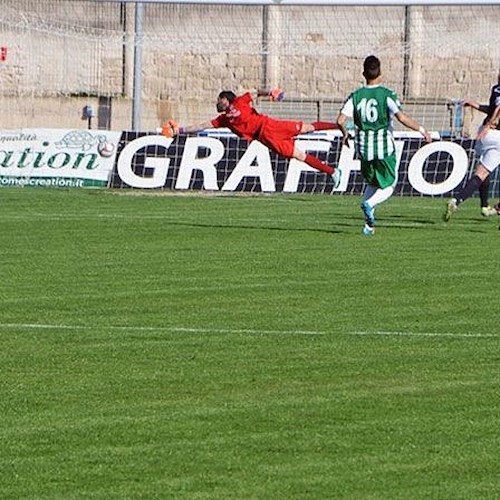 Il gol di De Rosa (foto servizio di Pastore Studio 96)