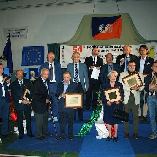 La premiazione dei Sindaci delle 54 edizioni della Podistica