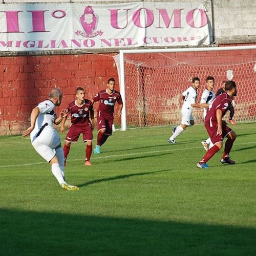 Capitan De Rosa ci prova (foto servizio di Emilio Celotto)