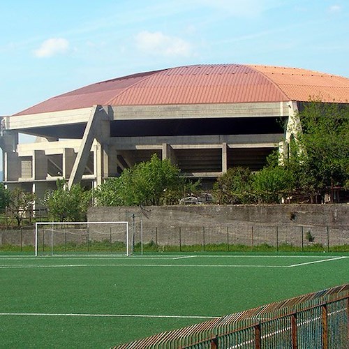 Il palazzetto dello sport a Pregiato