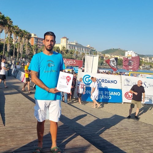 quadrangolare di calcio organizzato da “Salerno Beach Soccer” insieme all’Associazione intitolata ad “Anna Borsa”