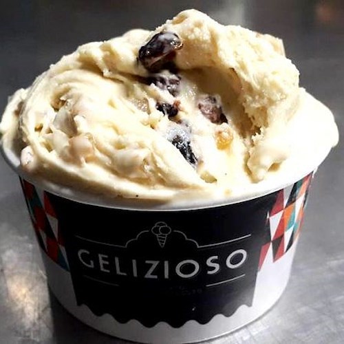 Gelato al gusto panettone