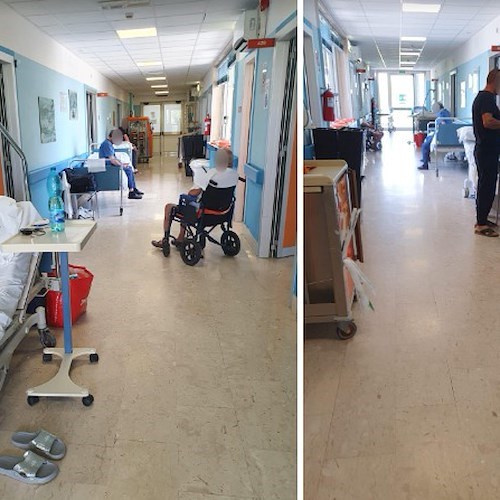 Pazienti ricoverati nei corridoi all'ospedale di Nocera Inferiore<br />&copy; Fials Salerno