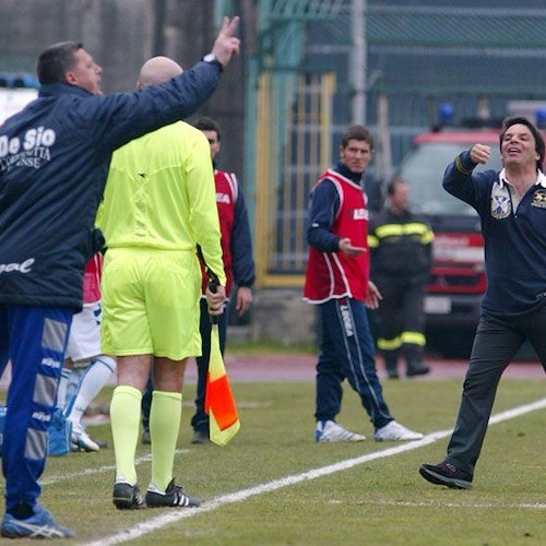 Grande tensione sulle due panchine