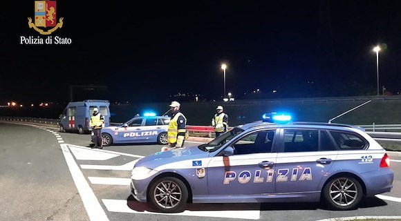 Blitz della Polizia a Cava de' Tirreni: misure cautelari per alcuni ultras coinvolti in disordini