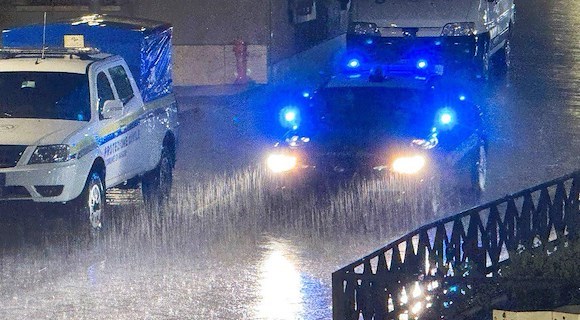 Campania, allerta meteo gialla per precipitazioni sparse e intense 