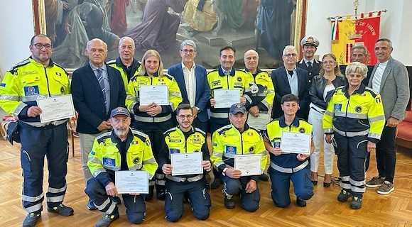 Cava de' Tirreni, consegnati gli attestati di “Addetto alle Emergenze Antincendio - Livello 3” alla Protezione Civile 