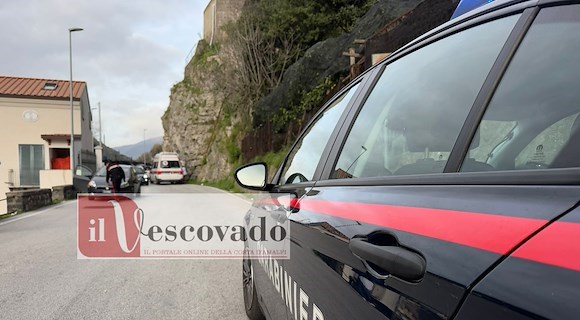 Incidente a Maiori, frontale tra due auto: pronto intervento del 118 e dei Carabinieri